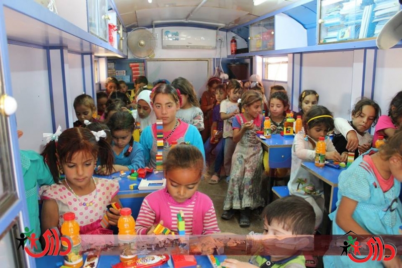 منظمة داري تشغل (باص السندباد) لإسعاد وتعليم الآلاف الأطفال المحتاجين