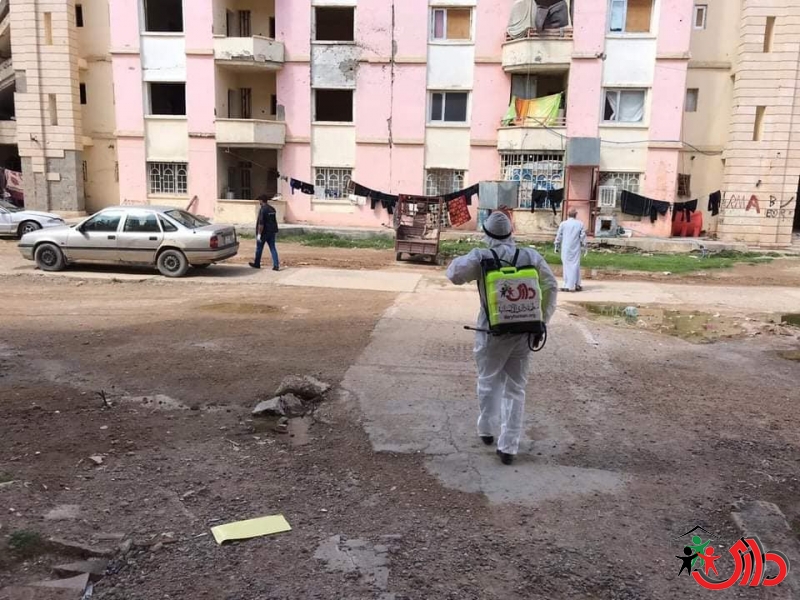 منظمة داري الانسانية تعقم 200 شقة في مجمع الكيلو-7 للنازحين في محافظة الأنبار