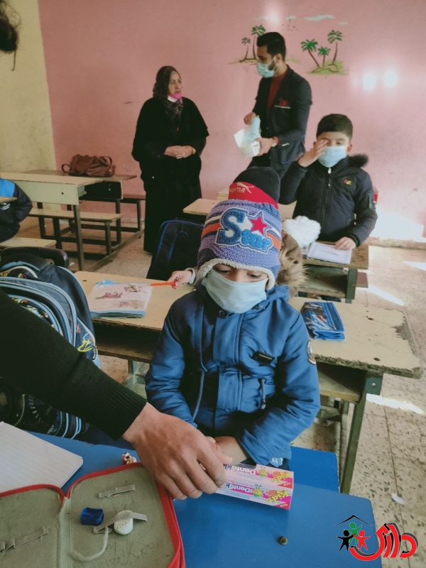 DARY organization implements an awareness program for school-pupils in Diwaniyah and equipped them with health supplies